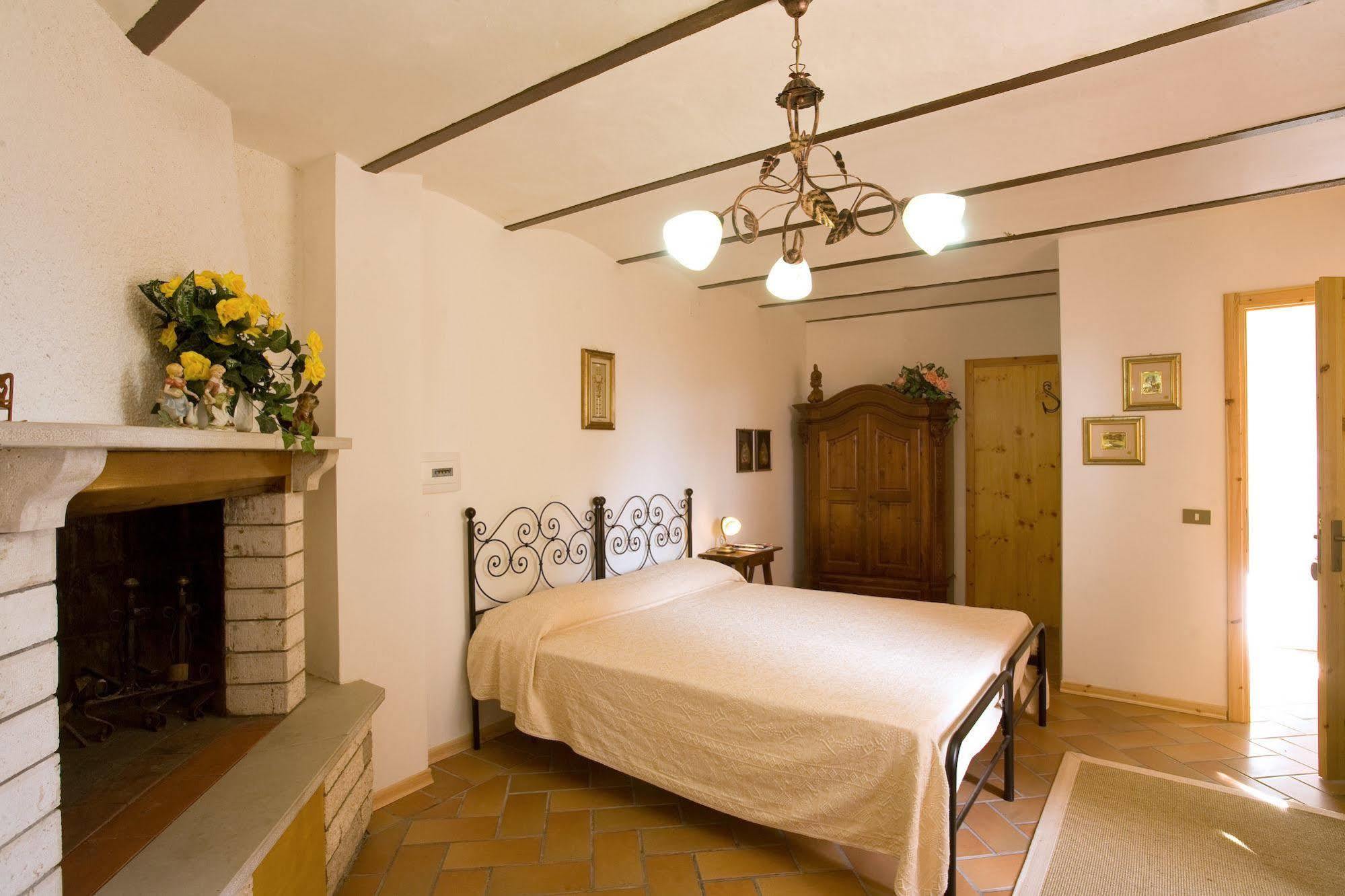 Villa Gioia Civita Fabriano Eksteriør bilde